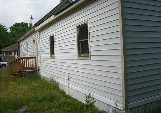 5th image of 36 W Sherwood Ave