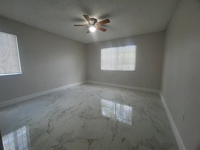 5011 Wiles Rd #207 — Photo 21