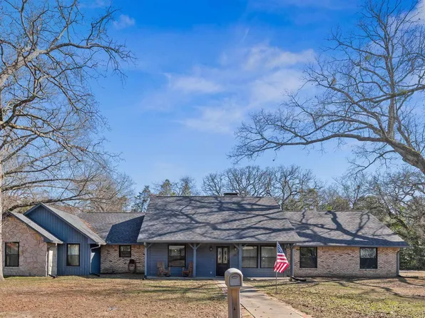 140 Briarwood St, Hawkins, TX 75765