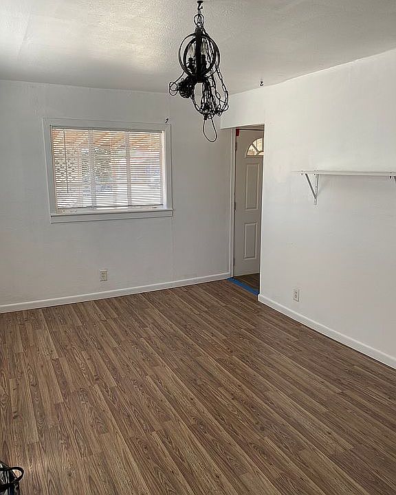 1st image of 711 Menaul Blvd NW