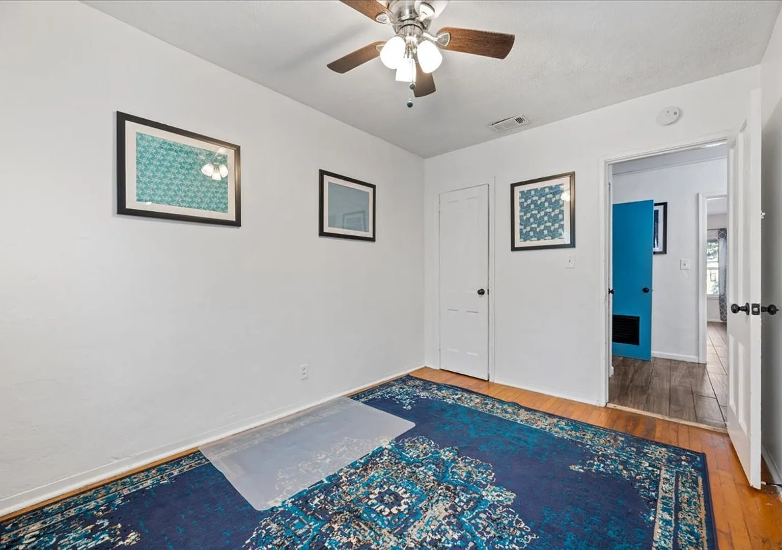 Charming Duplex Near Daffin Park with Private Fenced Yard and Off-Street Parking — Photo 1