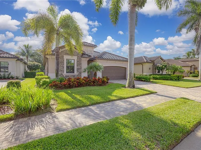 9254 Veneto Pl — Photo 1