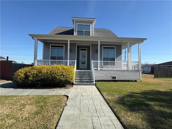 1529 Schnell Dr, Arabi, LA 70032