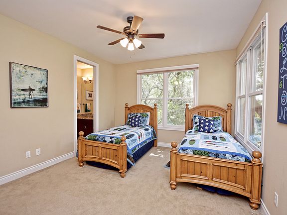4th image of 1102 Sprague Ln