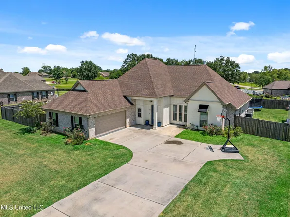 10 Bellmeade Dr, Carriere, MS 39426