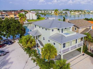 12316 Lagoon Ln, Petersburg, FL 33706