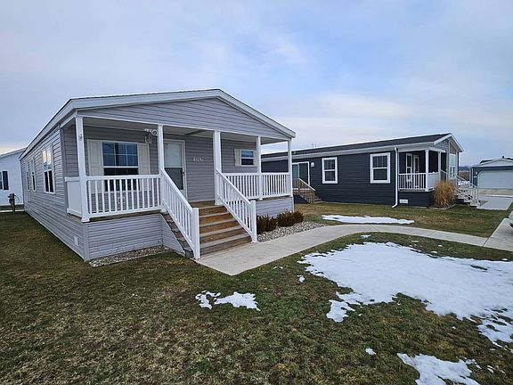 3rd image of 1157 Wood Ridge Dr #79