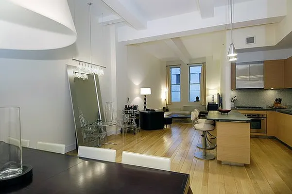 Sold by Nest Seekers International | media 3