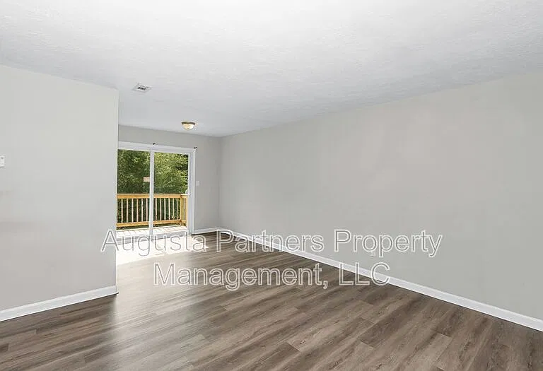 2114 Vandivere Rd #B — Photo 2