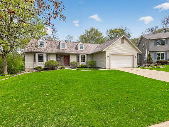 3rd image of 1131 Baird Ln NE