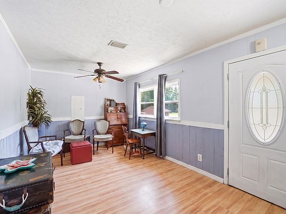 4th image of 26 Avery St