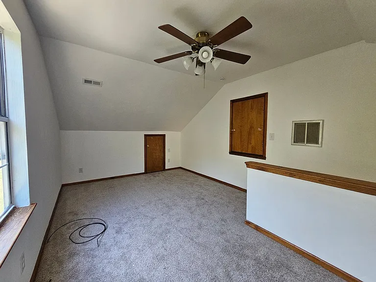 2164 Shipyard Rd — Photo 13