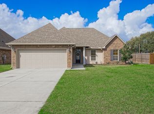 14481 Stonegate Manor Dr, Gonzales, LA 70737