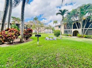 408 Pine Glen Ln APT C-2, Greenacres, FL 33463