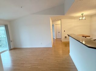 10664 NE Holly St #304, Hillsboro, OR 97006