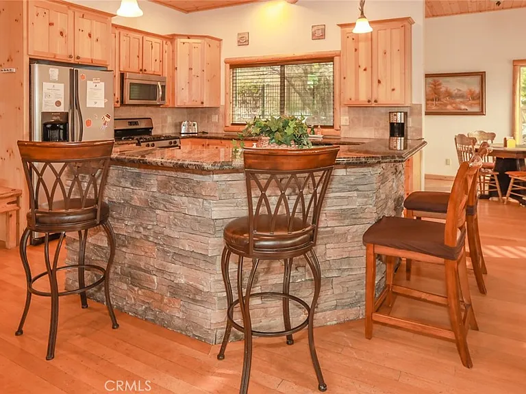351 Glenwood Dr — Photo 41