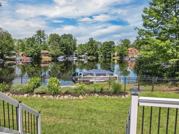 8 Nancy Drive, Belmont, NH 03220