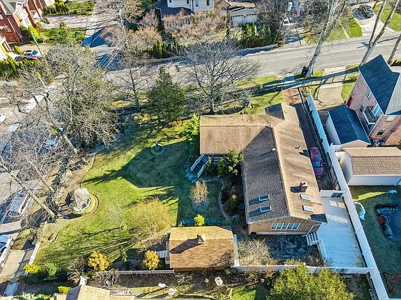 2nd image of 3526 221st St