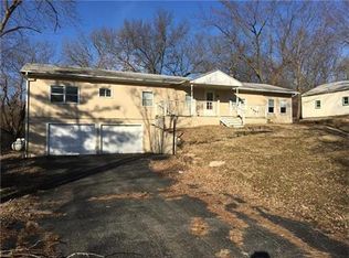 709 Cherokee Dr, Excelsior Springs, MO 64024