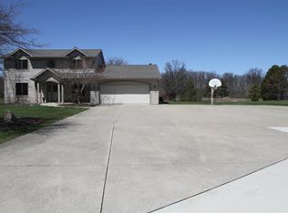 9925 Wheelock Rd, Fort Wayne, IN 46835