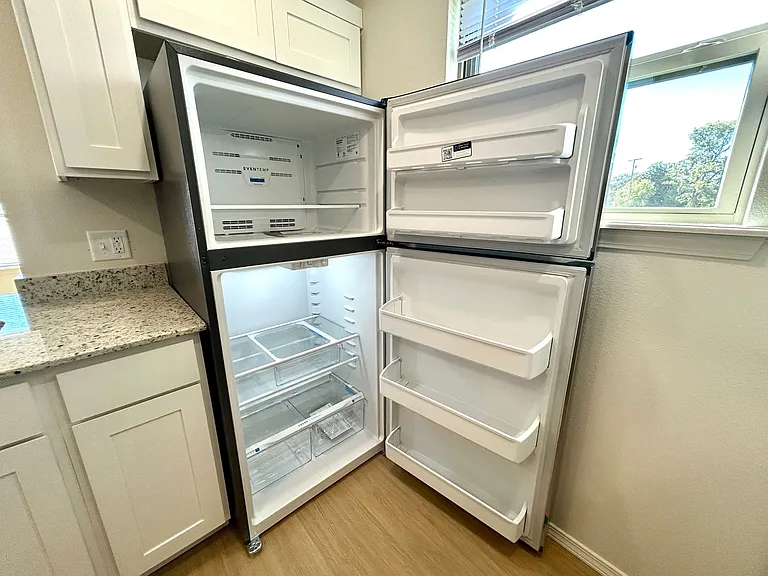 2604 N Center Street — Photo 11