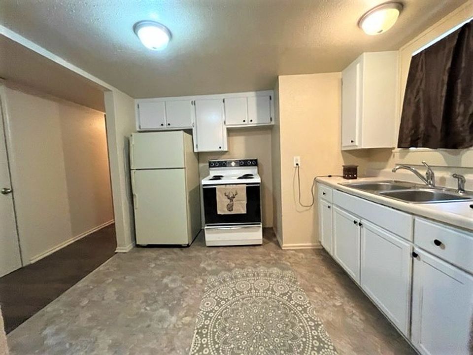 1st image of 312 SW 23rd St APT 2