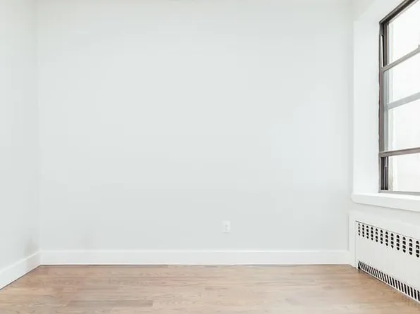 411 Chauncey Street image 5 of 17