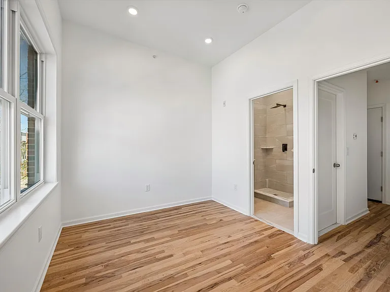 1645 N Marshall St #3 — Photo 10