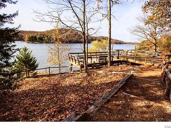 Fabulous 2 tier deck overlooking the water!