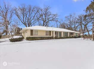 731 Mellody Rd, Lake Forest, IL 60045