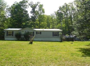 1060 Island Fork Rd, Morehead, KY 40351