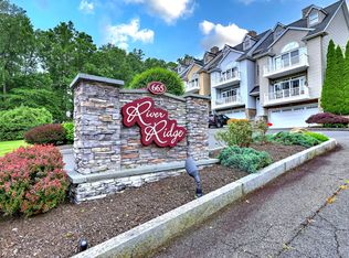 665 River Rd UNIT 2, Shelton, CT 06484