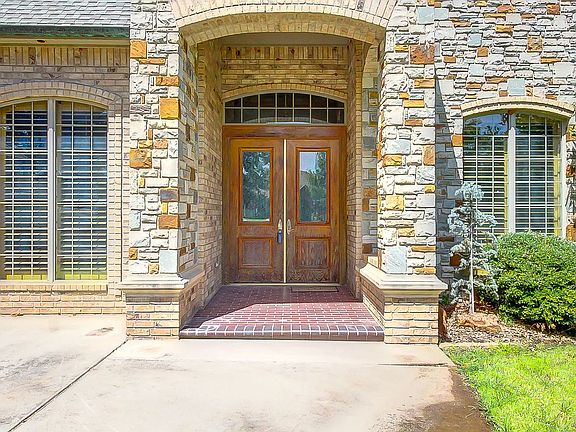 2322 Twin Creek front door