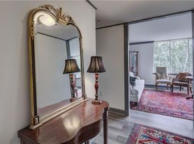 2637 Peachtree Rd NE