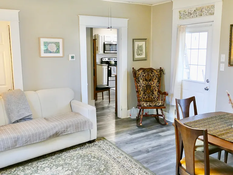 215 Wingate Rd — Photo 4