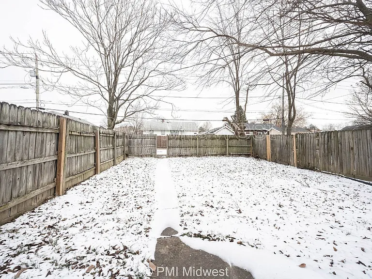729 N Bosart Ave — Photo 24