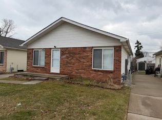 20432 Nicke St, Clinton Township, MI