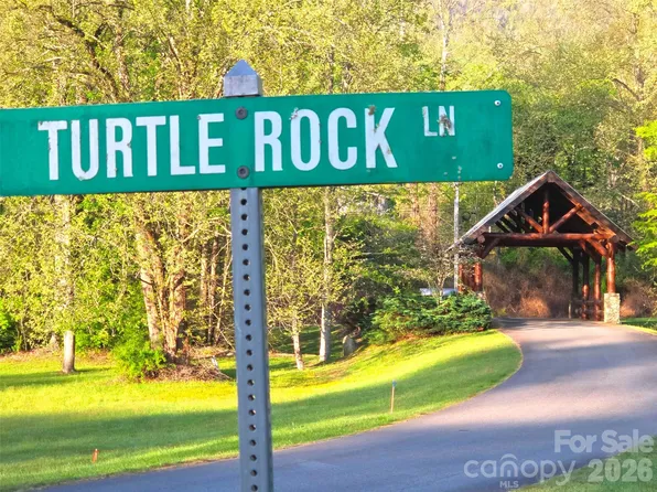 50 Turtle Rock Ln #6, Waynesville, NC 28785