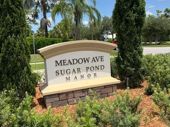 1094 Primrose Lane, Wellington, FL 33414