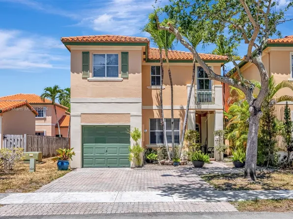 14428 NW 83rd Pl, Miami Lakes, FL 33016