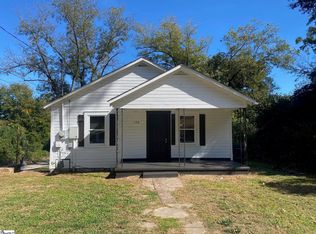 130 Williams St, Laurens, SC 29360