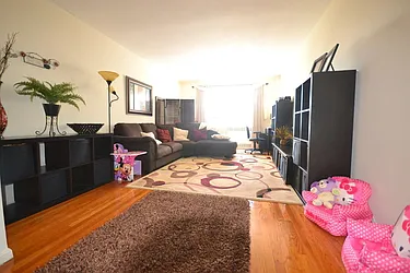 Rented by Silverstein Collection LLC 