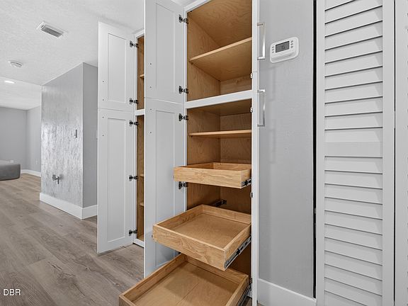 5th image of 3131 S Ridgewood Ave APT 108