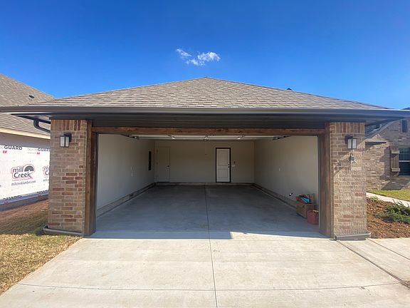 3rd image of 4200 Royal Garden Dr