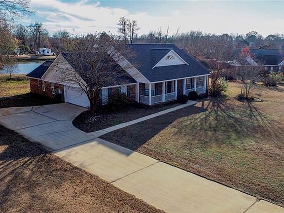 3rd image of 1641 Ozier Dr