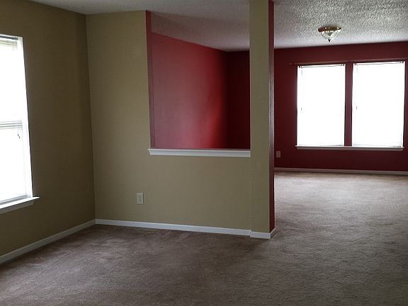 5th image of 10233 Arrowhead Ct