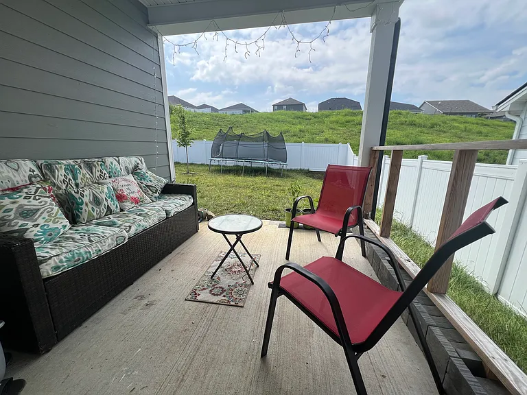 1095 Holland Ridge Way — Photo 24