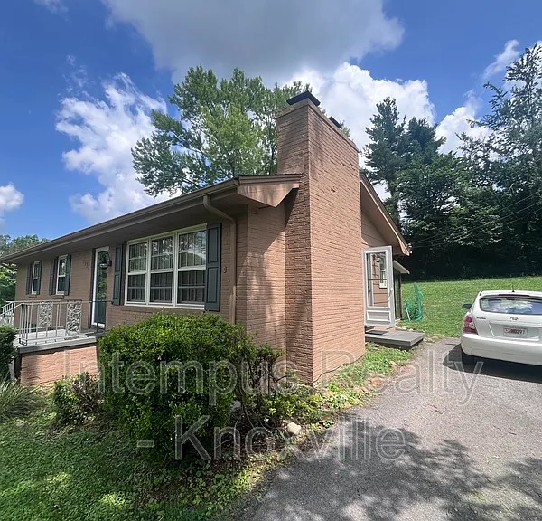 7931 W Cliff Dr — Photo 16