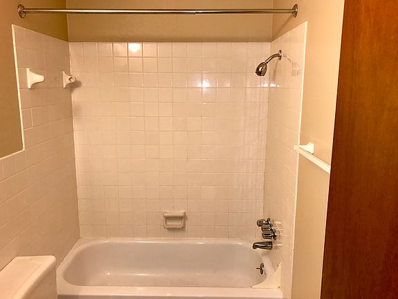 5th image of 2012 S Illinois Ave #35