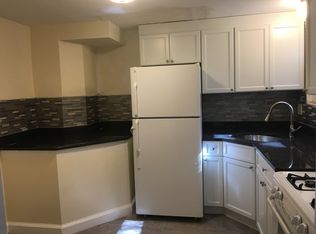 39 Sylvia Ct, Hyde Park, MA 02136